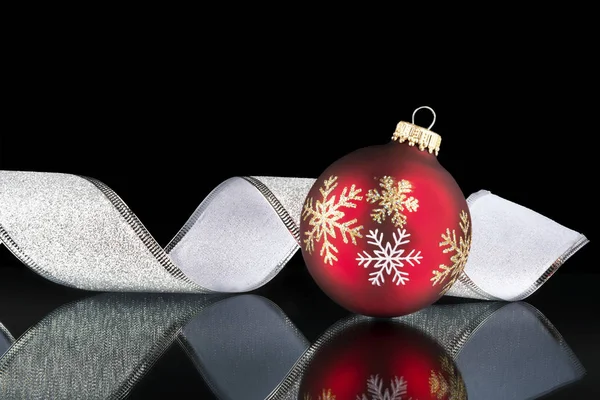 Red Christmas Bauble White Ribbon Mirror Surface Reflection Black Color — Stock Photo, Image