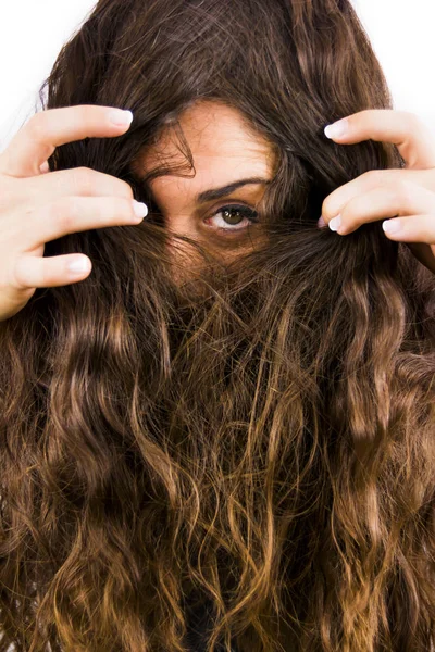 Vacker Kvinna Att Bort Håret Från Ansiktet Vit Bakgrund — Stockfoto