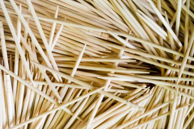 Tüm fotoğrafı dolduran bir sürü kürdan.