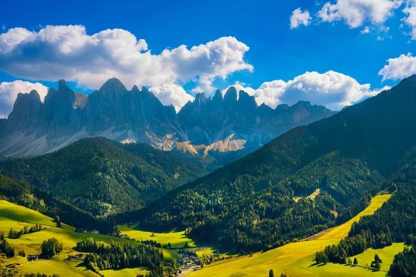 Vista Aérea Del Valle Funes Montañas Odle Alpes Dolomitas Trentino — Foto de Stock