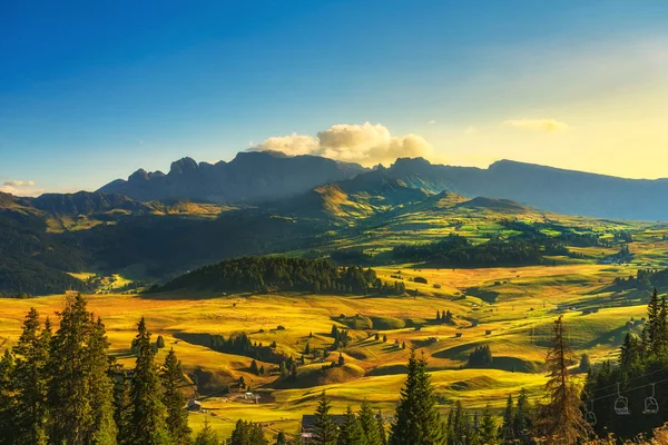 Alpe Siusi Seiser Alm Wooden Huts View Dolomites Alps Trentino — Stock Photo, Image