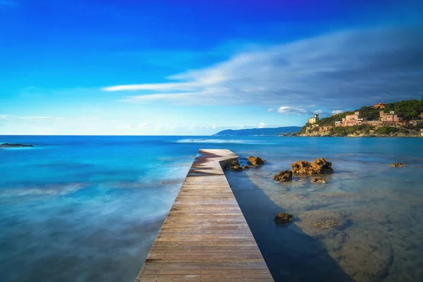 Castiglioncello Destino Viagem Cais Madeira Baía Rochas Mar Toscana Itália — Fotografia de Stock