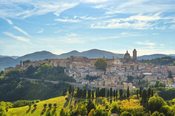 Urbino Stadssiluett Och Landsbygdslandskap Unescos Världsarv Marche Region Italien Europa — Stockfoto