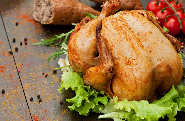 Pollo Forno Vecchio Fondo Legno Cibo Naturale Cucinato Alla Griglia — Foto Stock