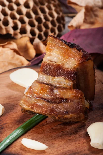 Bakad Bacon Med Rostad Vitlök Och Kryddor Ukrainska National Food — Stockfoto