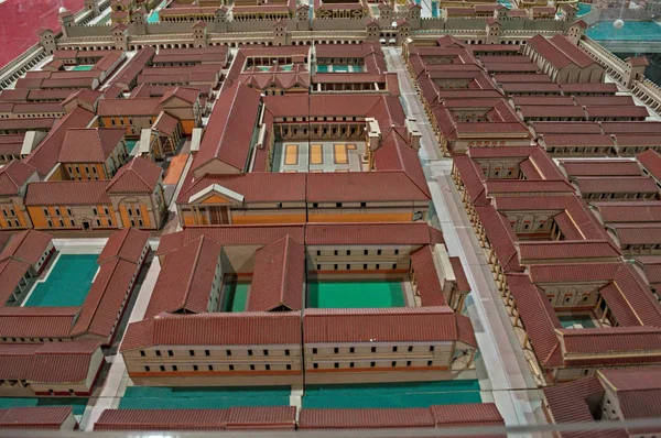 Reconstrucción en miniatura de cartón de la antigua ciudad romana — Foto de Stock