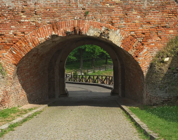 Πύλη στο φρούριο Πετροβαραντίν στο Νόβι Σαντ της Σερβίας — Φωτογραφία Αρχείου