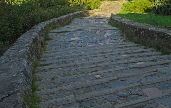 Stairs made of stone blocks going down — Stock Photo, Image