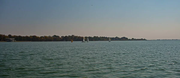 Widok na Jezioro Palickie w Serbii — Zdjęcie stockowe
