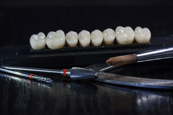 Dientes Acrílicos Instrumentos Dentales Instrumento Estomatológico Vista Cerca —  Fotos de Stock