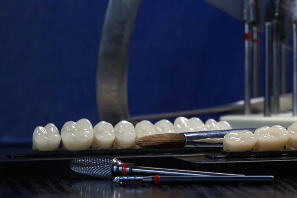 Dientes Acrílicos Instrumentos Dentales Instrumento Estomatológico Vista Cerca —  Fotos de Stock