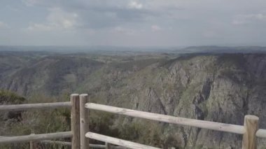 Canon Sil yavaş görünümü dağ nehir