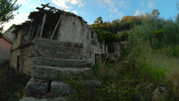 老房子的楼梯 — 图库视频影像