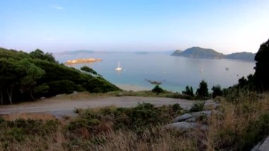 Deniz ve CIES Adaları