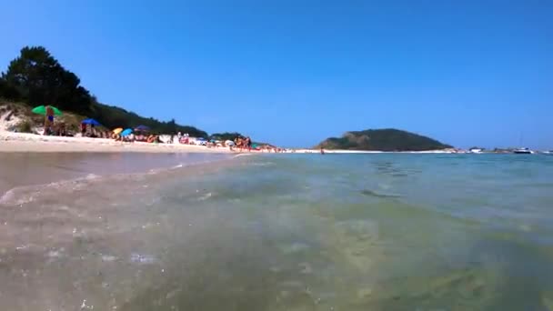 Cies Szigetekre Pontevedra Galíciai Strand Partján Rodas Cies Szigetekre — Stock videók