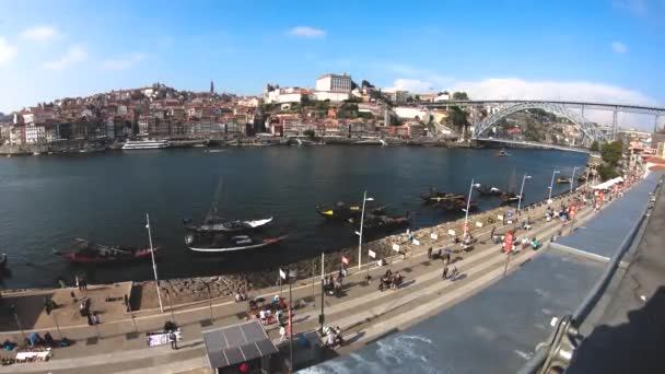 DOURO RIVER E RIBEIRA DA PORTO, PORTOGALLO — Video Stock