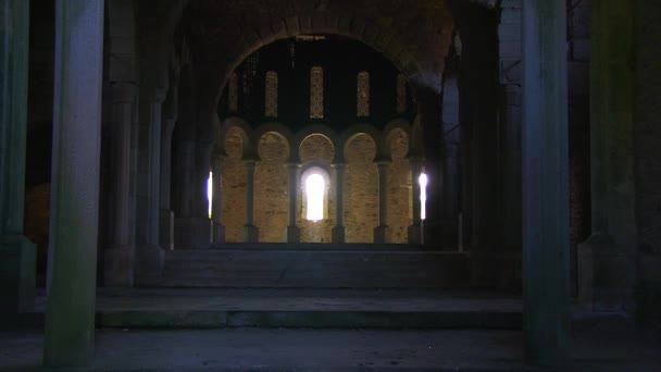 Bir Eski Kilise Içinde — Stok video