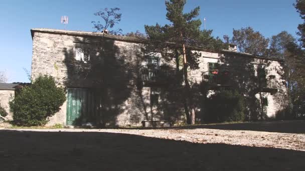 Pedrafita Cebreiro的房子 — 图库视频影像