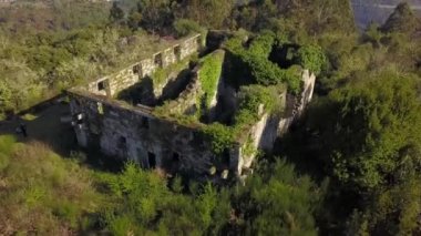Santa Comba De Naves Eski Manastırı