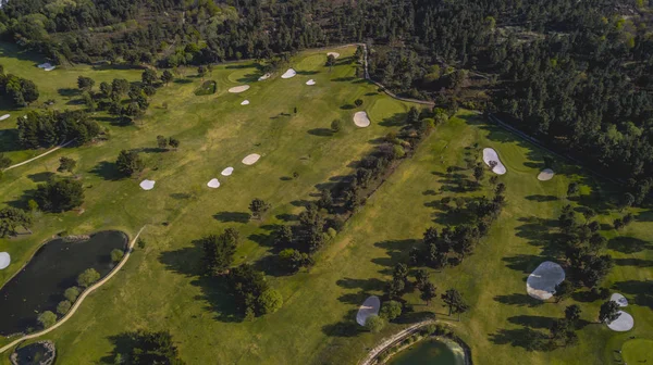 golf sahasının havadan görünümü