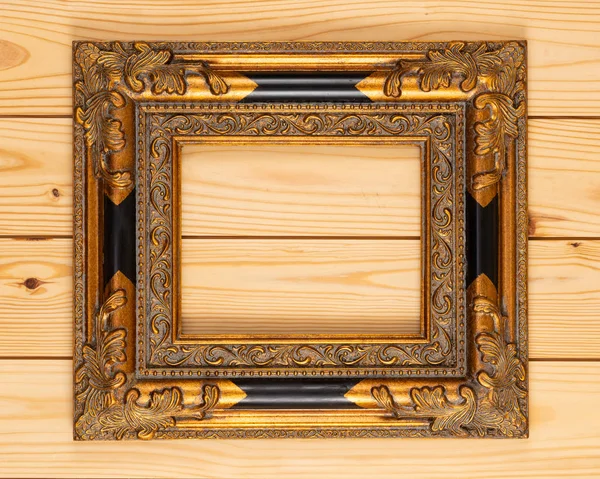 Zlatý rám ve stylu zdobený starožitným stylem — Stock fotografie