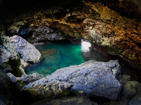 Скельні Утворення Печері Березі Моря — стокове фото