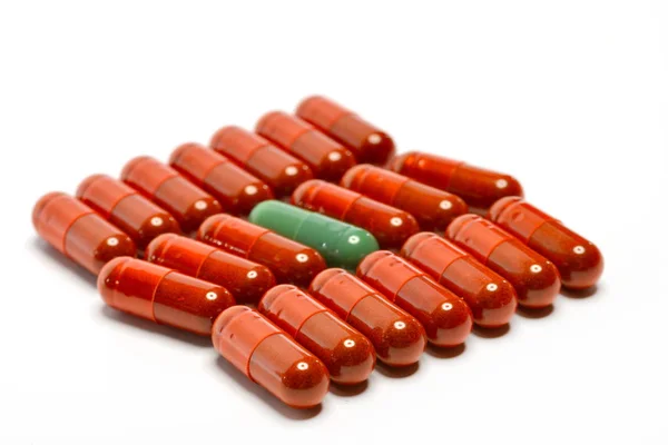Verschiedene Bunte Pillen Isoliert Auf Weiß — Stockfoto