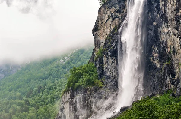 Noruega Paisaje Con Cascada Grande — Foto de Stock