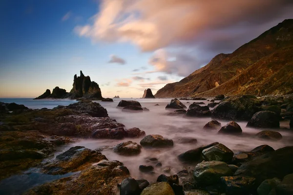 Blick Auf Den Wilden Benijo Strand Mit Großen Wellen Und — Stockfoto