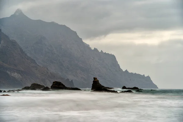 Krajina Oblohou Benijo Pláži Tenerife Kanárské Ostrovy Španělsko — Stock fotografie