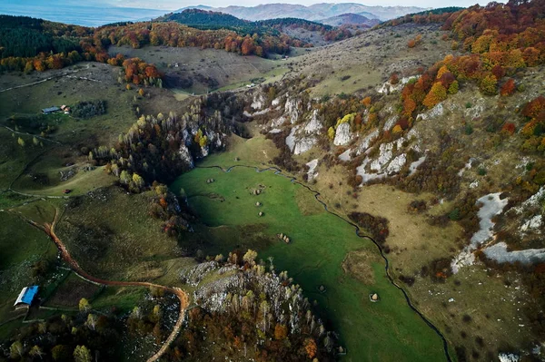 Bergslandskap Höst Morgon Fundatura Ponorului Rumänien Flygfoto — Stockfoto