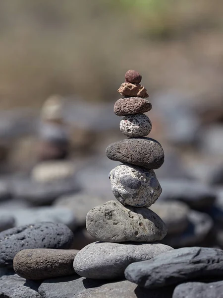 Sahilde - antik ayin için iyi bir servet ve refah taş yığını