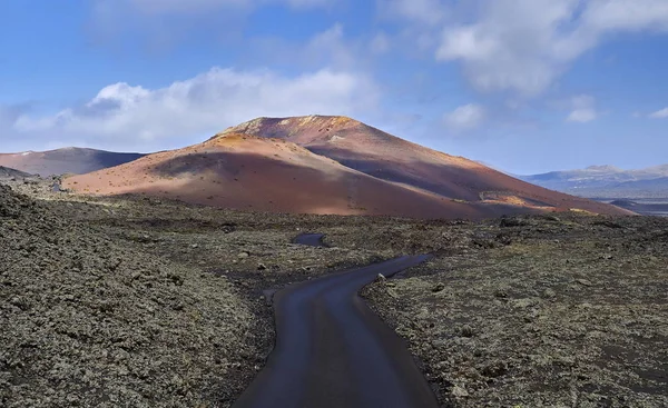 Färgglada Vulkaniska Kratrar Nationalparken Timanfaya Lanzarote Kanarieöarna Spanien — Stockfoto