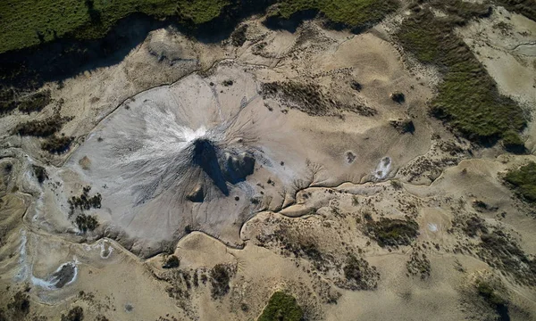 风景与泥泞的火山从贝尔卡地区 布佐县 罗马尼亚 — 图库照片