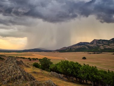 güzel bulutlu gökyüzü Dobrogea, Romanya - havadan görünümü ile manzara