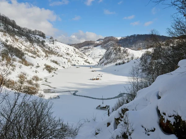 Hermoso Paisaje Montaña Invierno Fundatura Ponorului Provincia Hunedoara Rumania Vista — Foto de Stock