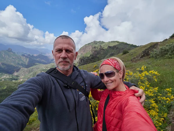 Wanderpaar Beim Wandern Berglandschaft Gran Canaria Spanien — Stockfoto