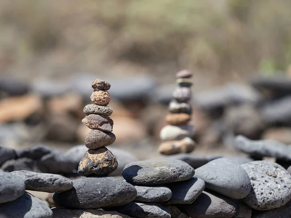 Pilha Pedras Praia Ritual Antigo Boa Fortuna Prosperidade — Fotografia de Stock