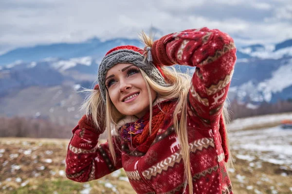 Junge Hübsche Frau Porträt Freien Winter — Stockfoto