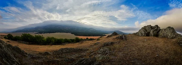 Vedere Panoramica Campurilor Cerul Primaverii Noros Dobrogea Romania — Fotografie, imagine de stoc