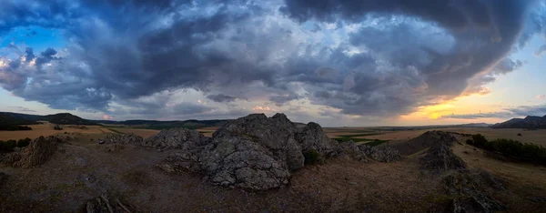 Panoramatický Pohled Polí Jaře Zamračená Obloha Dobrudža Rumunsko — Stock fotografie