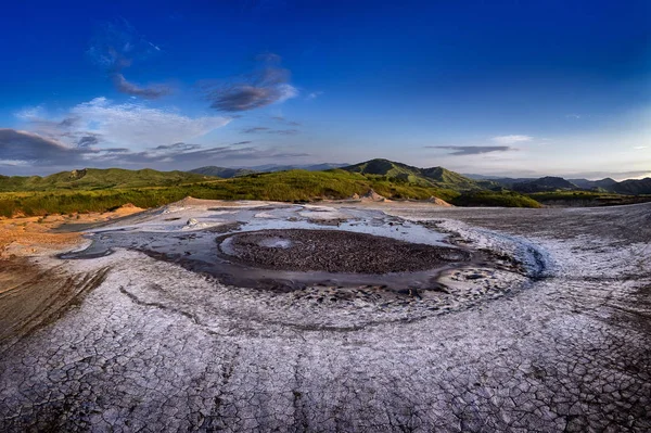 Berca Buzau 罗马尼亚冬季的泥泞火山景观 鸟瞰图 — 图库照片