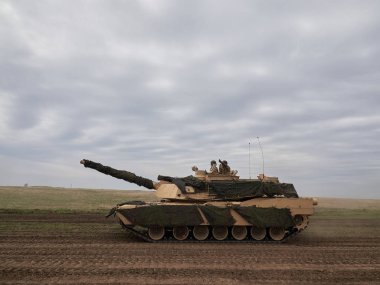 Galati, Romanya - 20 Nisan 2017: askerler Smardan Çokgen Galati County, Romanya Adalet kartal askeri tatbikat sırasında Amerikan ve Romanya; 20 Nisan 2017