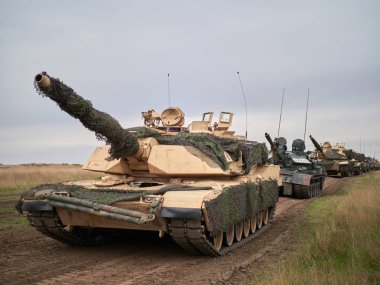 Galati, Romanya - 20 Nisan 2017: askerler Smardan Çokgen Galati County, Romanya Adalet kartal askeri tatbikat sırasında Amerikan ve Romanya; 20 Nisan 2017