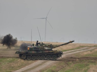 Galati, Romanya - 20 Nisan 2017: askerler Smardan Çokgen Galati County, Romanya Adalet kartal askeri tatbikat sırasında Amerikan ve Romanya; 20 Nisan 2017