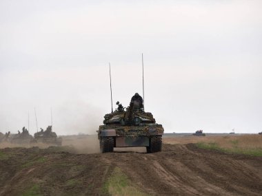 Galati, Romanya - 20 Nisan 2017: askerler Smardan Çokgen Galati County, Romanya Adalet kartal askeri tatbikat sırasında Amerikan ve Romanya; 20 Nisan 2017