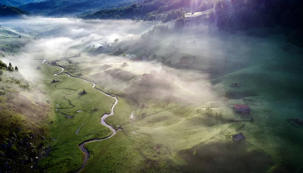 Dağ Manzarası Sabah Sonbahar Fundatura Ponorului Romanya Havadan Görünümü — Stok fotoğraf