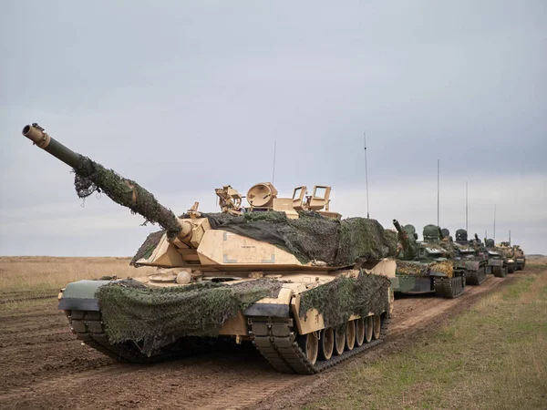 Galati, Romanya - 20 Nisan 2017: askerler Smardan Çokgen Galati County, Romanya Adalet kartal askeri tatbikat sırasında Amerikan ve Romanya; 20 Nisan 2017