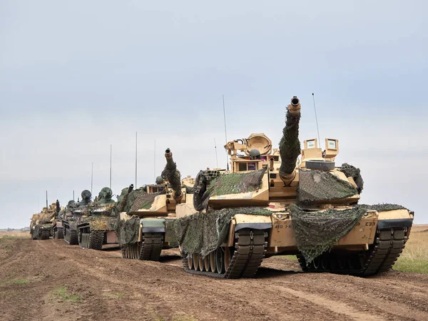 Galati, Romanya - 20 Nisan 2017: askerler Smardan Çokgen Galati County, Romanya Adalet kartal askeri tatbikat sırasında Amerikan ve Romanya; 20 Nisan 2017