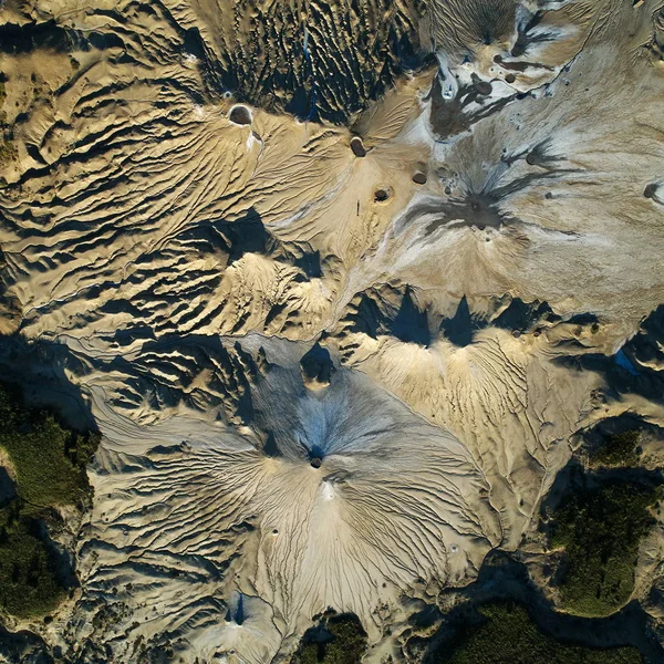 Berca ブザウ郡 ルーマニア 空撮から泥の火山のある風景します — ストック写真